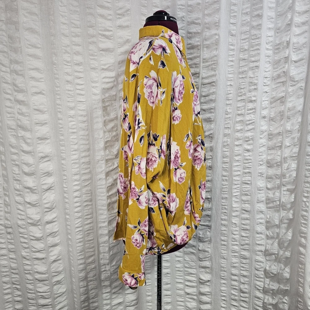 Umgee Top Yellow Pink Floral Drape Crossover Twist Hem Blouse Top Button Front